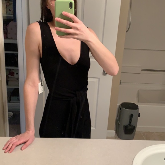 🚫SOLD🚫 Tie Sash Knit Dress - Picture 2 of 4